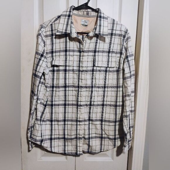 Black and White Notched Collar Long Sleeve Shirt - Picture 1 of 9